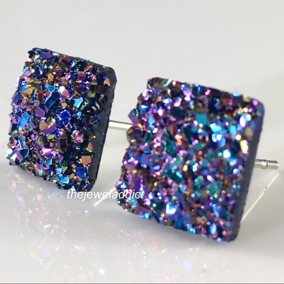 3 for 15🎀sm blue raspberry faux Druzy sq studs - Picture 3 of 5